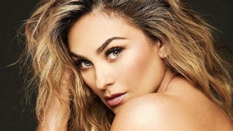 fotos de aracely arambula desnuda|Aracely Arámbula se muestra al natural con fotografías artísticas.